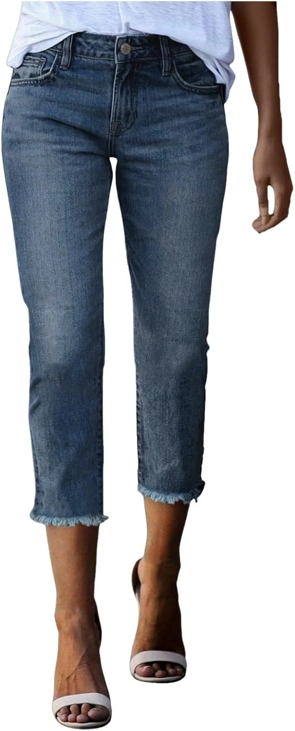 Женские капри из стрейч-денима с застежкой на пуговицы
Женские капри из стрейч-денима с застежкой на пуговицы