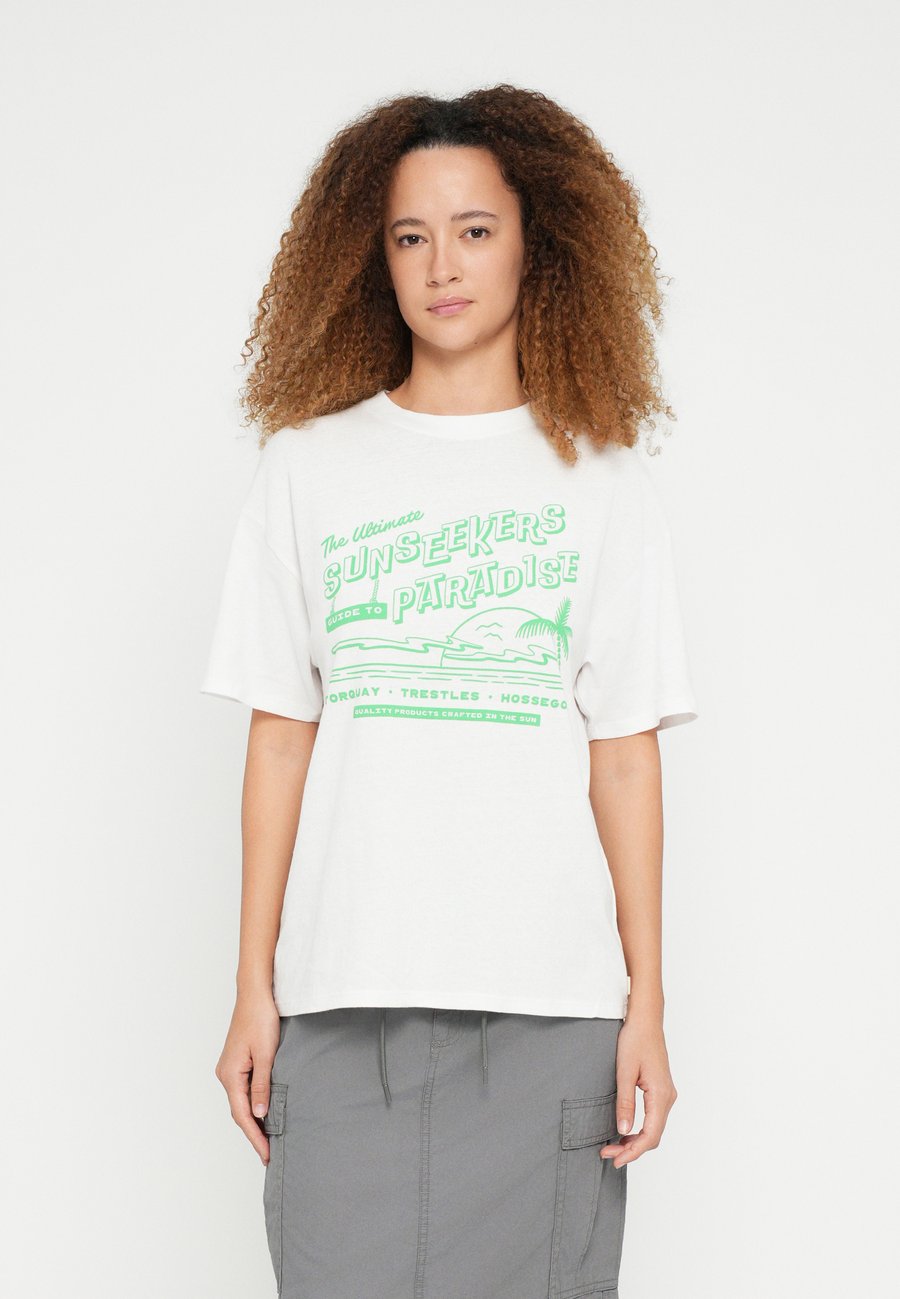 Футболка Rip Curl SUNSEEKERS HERITAGE TEE, Optical White/White, Белый, Футболка Rip Curl SUNSEEKERS HERITAGE TEE, Optical White/White
Футболка Rip Curl SUNSEEKERS HERITAGE TEE, Optical White/White, Белый, Футболка Rip Curl SUNSEEKERS HERITAGE TEE, Optical White/White