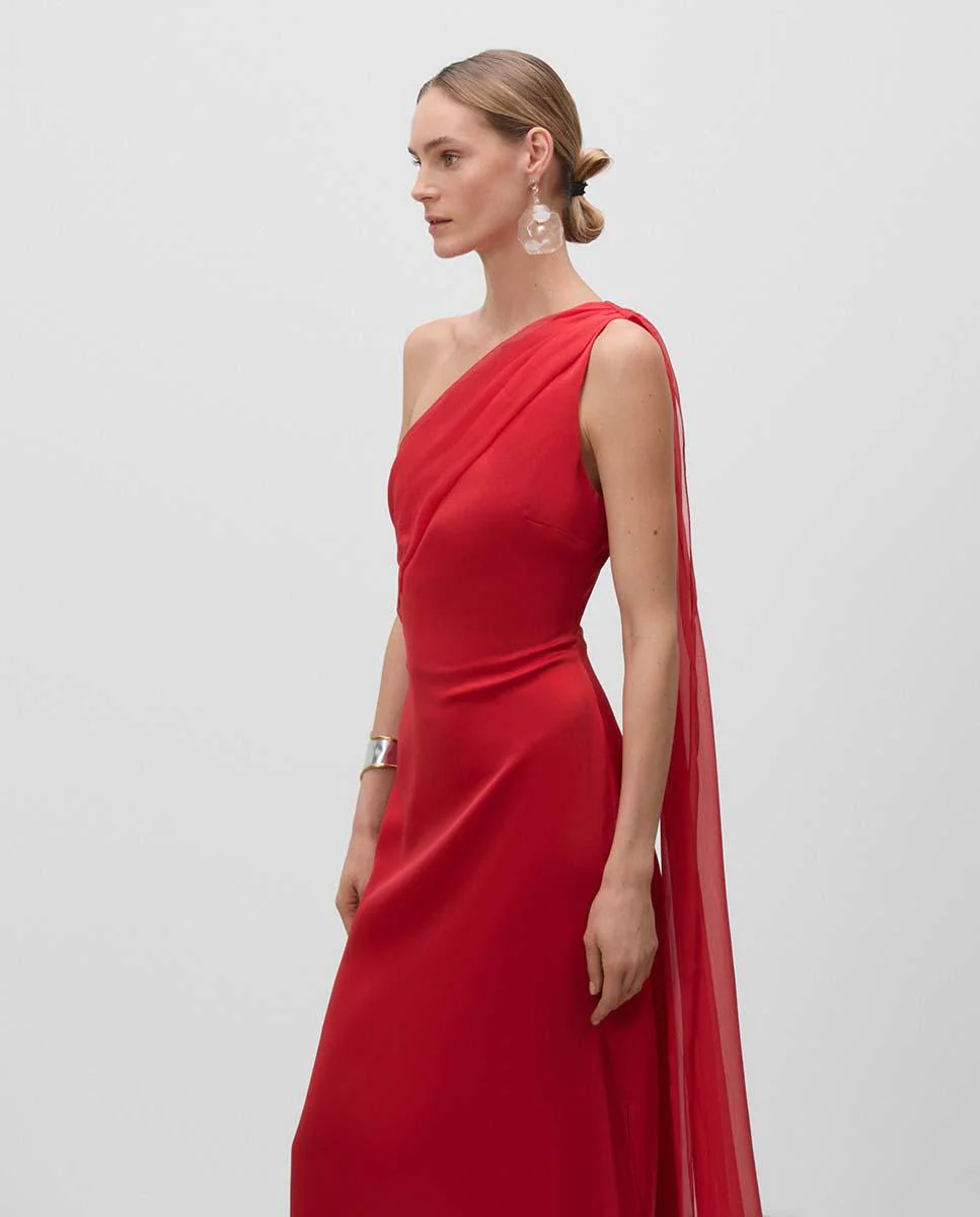 Длинное асимметричное платье Simorra, красный
Длинное асимметричное платье Simorra, красный