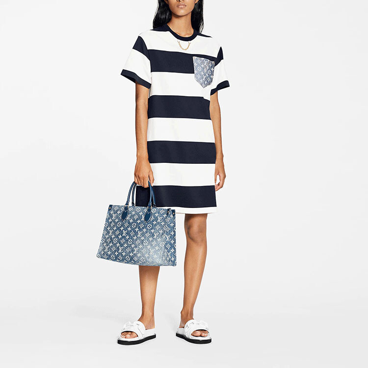 Новые квартальные продукты LV Короткие рукава платья женские Синий/Белый Louis Vuitton
Новые квартальные продукты LV Короткие рукава платья женские Синий/Белый Louis Vuitton