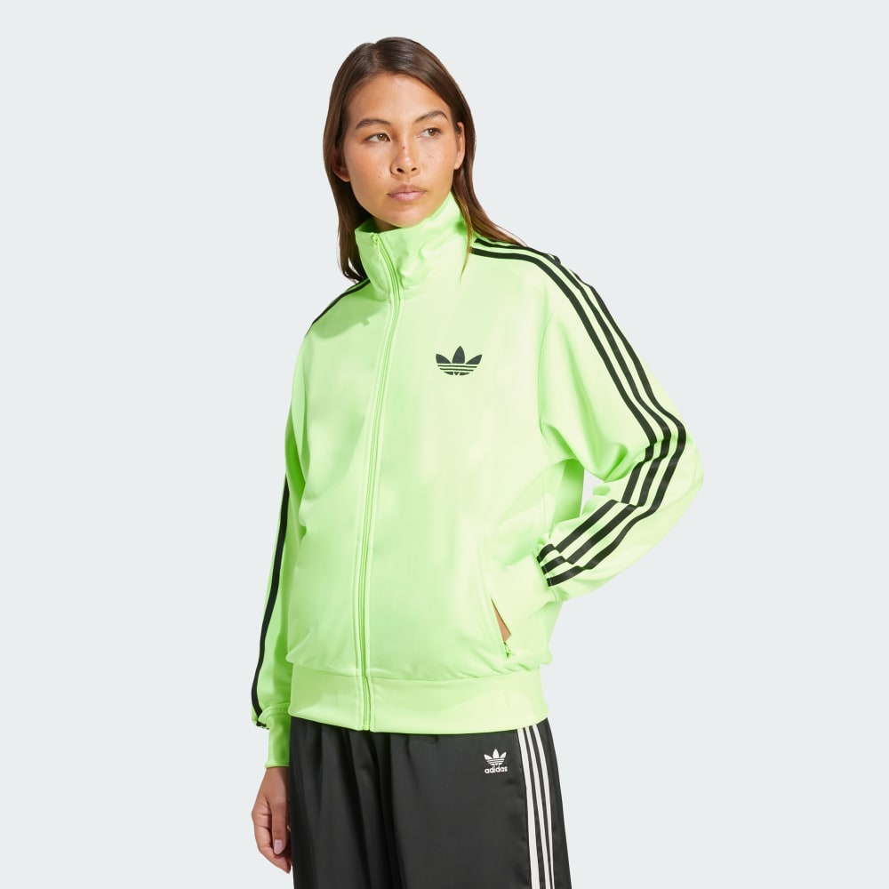 Спортивный костюм Adidas Adicolor Classic Firebird Loose Track Top, цвет Signal Green/Black
Спортивный костюм Adidas Adicolor Classic Firebird Loose Track Top, цвет Signal Green/Black