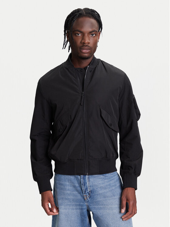 Куртка-Бомбер стандартный крой 2ZPSUN06G United Colors Of Benetton, черный
Куртка-Бомбер стандартный крой 2ZPSUN06G United Colors Of Benetton, черный