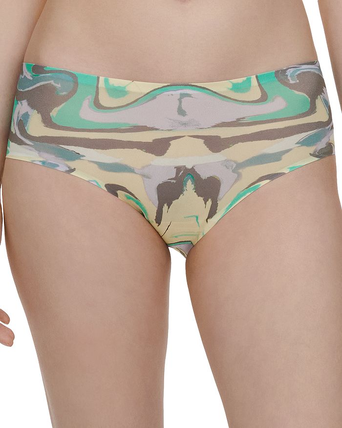 Мягкие эластичные бесшовные трусики-хипстер универсального размера Chantelle, мультиколор
Мягкие эластичные бесшовные трусики-хипстер универсального размера Chantelle, мультиколор