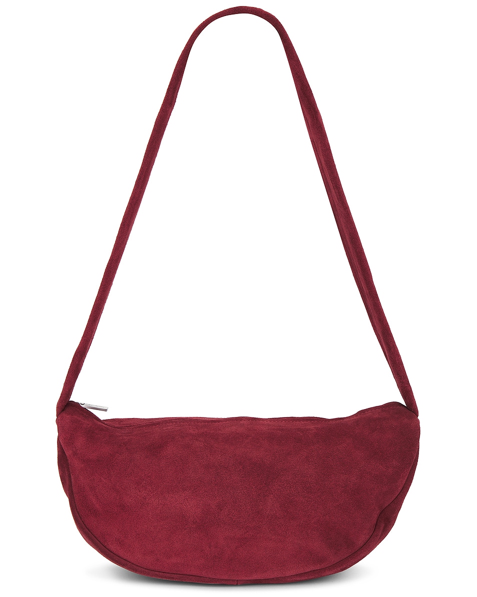 Мягкая сумка в форме полумесяца St. Agni, цвет Rouge
Мягкая сумка в форме полумесяца St. Agni, цвет Rouge