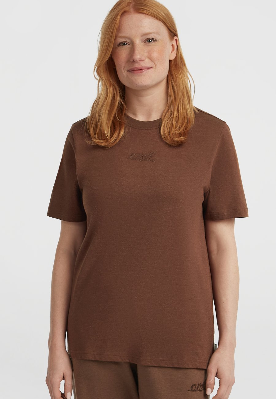 Футболка O'Neill ESSENTIALS SCRIPT SHORTSLEEVE, Hazel Spice/Brown, Коричневый, Футболка O'Neill ESSENTIALS SCRIPT SHORTSLEEVE, Hazel Spice/Brown
Футболка O'Neill ESSENTIALS SCRIPT SHORTSLEEVE, Hazel Spice/Brown, Коричневый, Футболка O'Neill ESSENTIALS SCRIPT SHORTSLEEVE, Hazel Spice/Brown