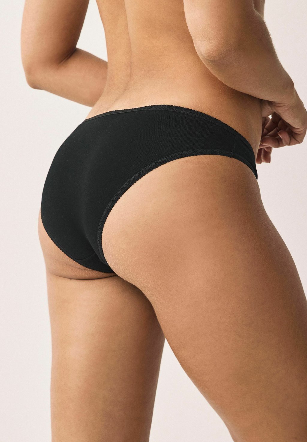 Плавки бикини RICH KNICKERS 5 PACK Next, черный 
Плавки бикини RICH KNICKERS 5 PACK Next, черный