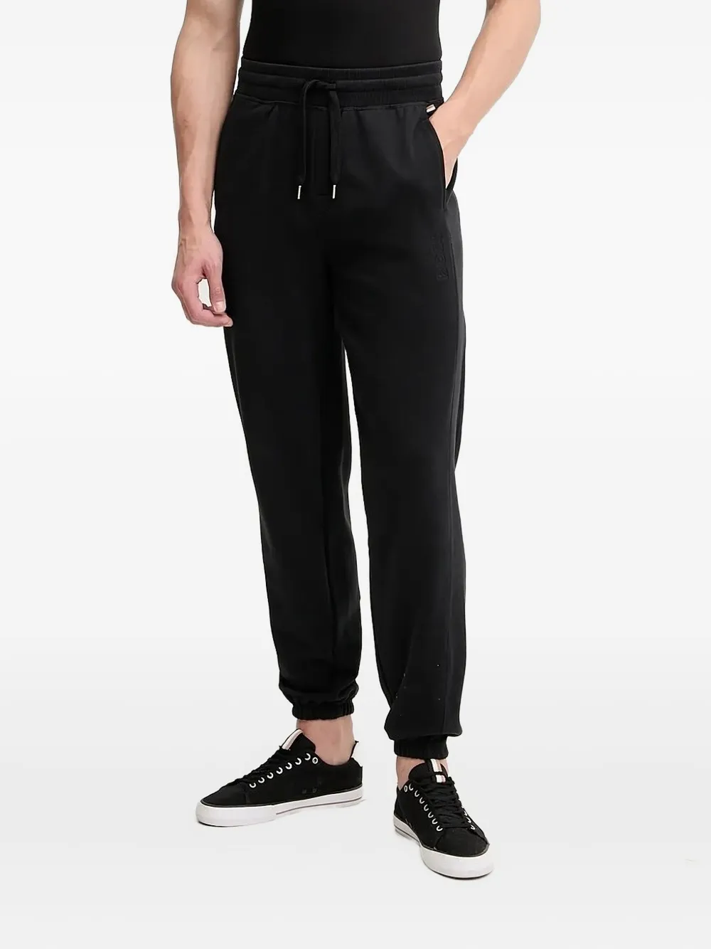 Спортивные брюки с ребристыми манжетами BOSS, черный
Спортивные брюки с ребристыми манжетами BOSS, черный