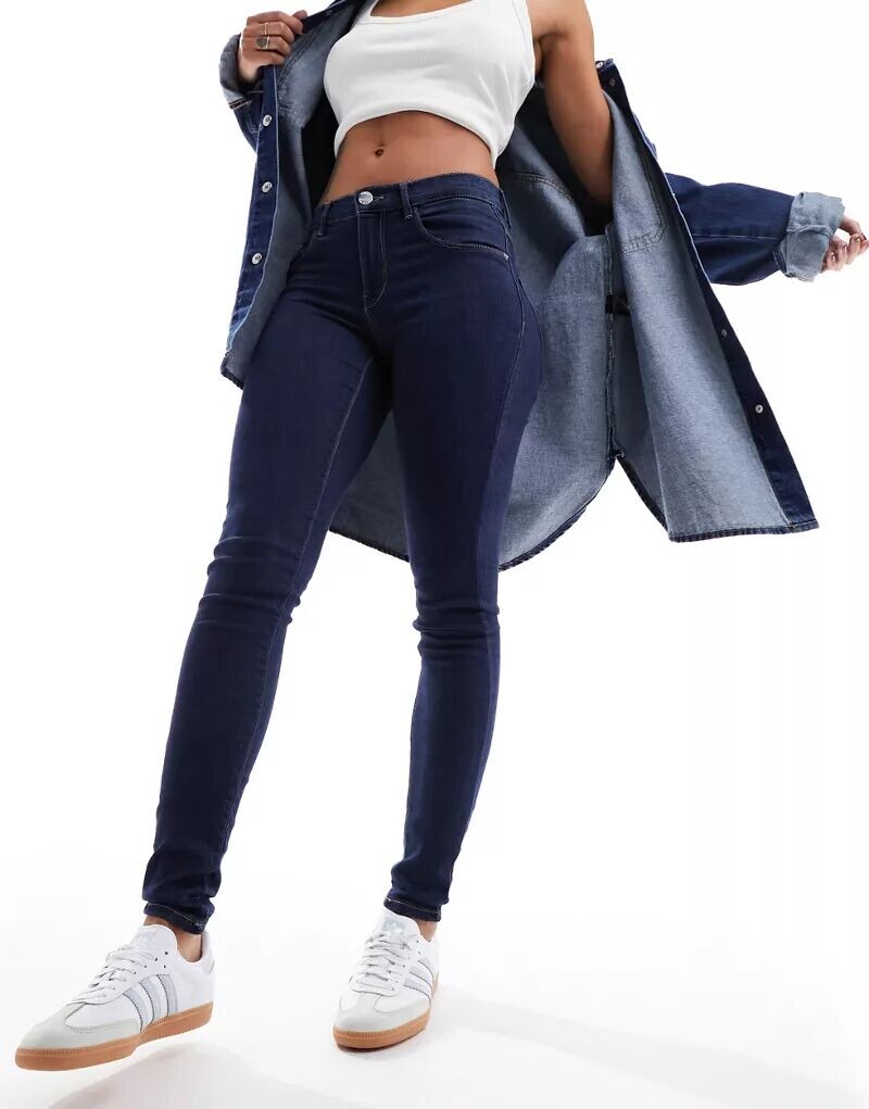 Тёмные джинсы скинни ONLY Rain
Тёмные джинсы скинни ONLY Rain