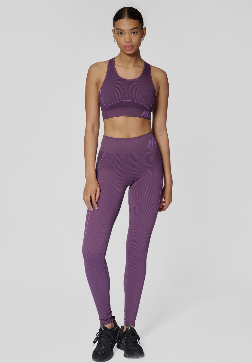 Спортивный бюстгальтер средней поддержки CHRISTEL SEAMLESS Hummel, фиолетовый
Спортивный бюстгальтер средней поддержки CHRISTEL SEAMLESS Hummel, фиолетовый