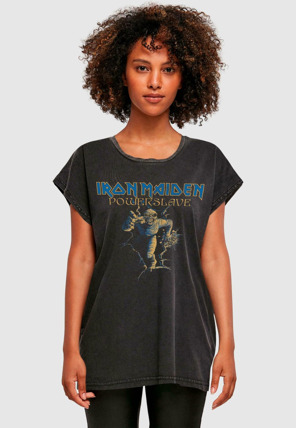 Футболка с принтом POWERSLAVE WALL SMASH MUMMY Merchcode, черный 
Футболка с принтом POWERSLAVE WALL SMASH MUMMY Merchcode, черный