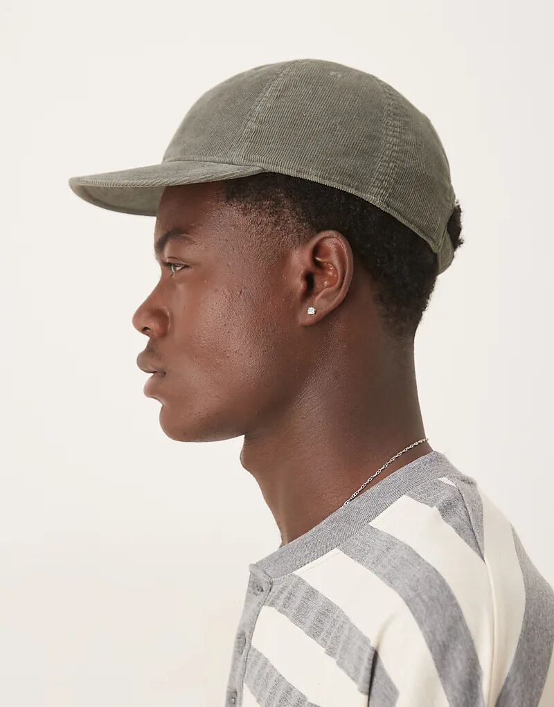 Кепка ARKET cord темно-зеленого цвета
Кепка ARKET cord темно-зеленого цвета