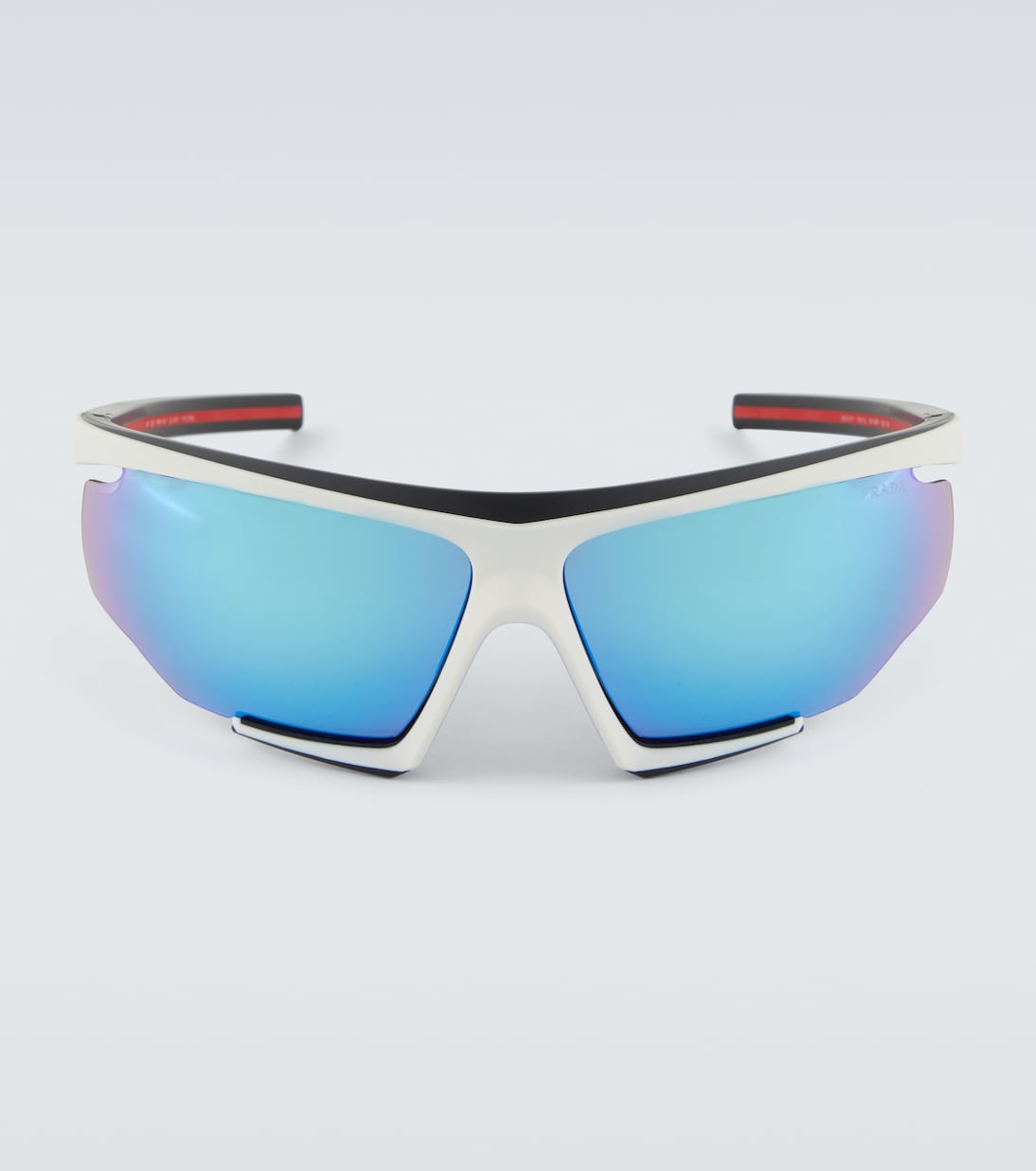 Солнцезащитные очки Linea Rossa Impavid Prada
Солнцезащитные очки Linea Rossa Impavid Prada