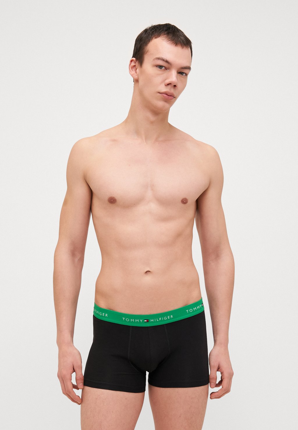 Брюки SIGNATURE TRUNK 7 PACK Tommy Hilfiger, белый
Брюки SIGNATURE TRUNK 7 PACK Tommy Hilfiger, белый