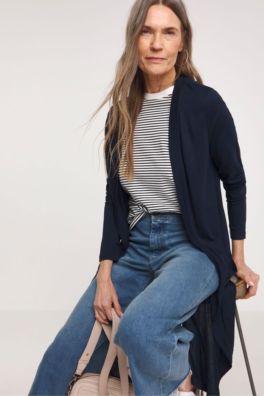 Удлиненный кардиган с карманами Jd Williams, синий
Удлиненный кардиган с карманами Jd Williams, синий