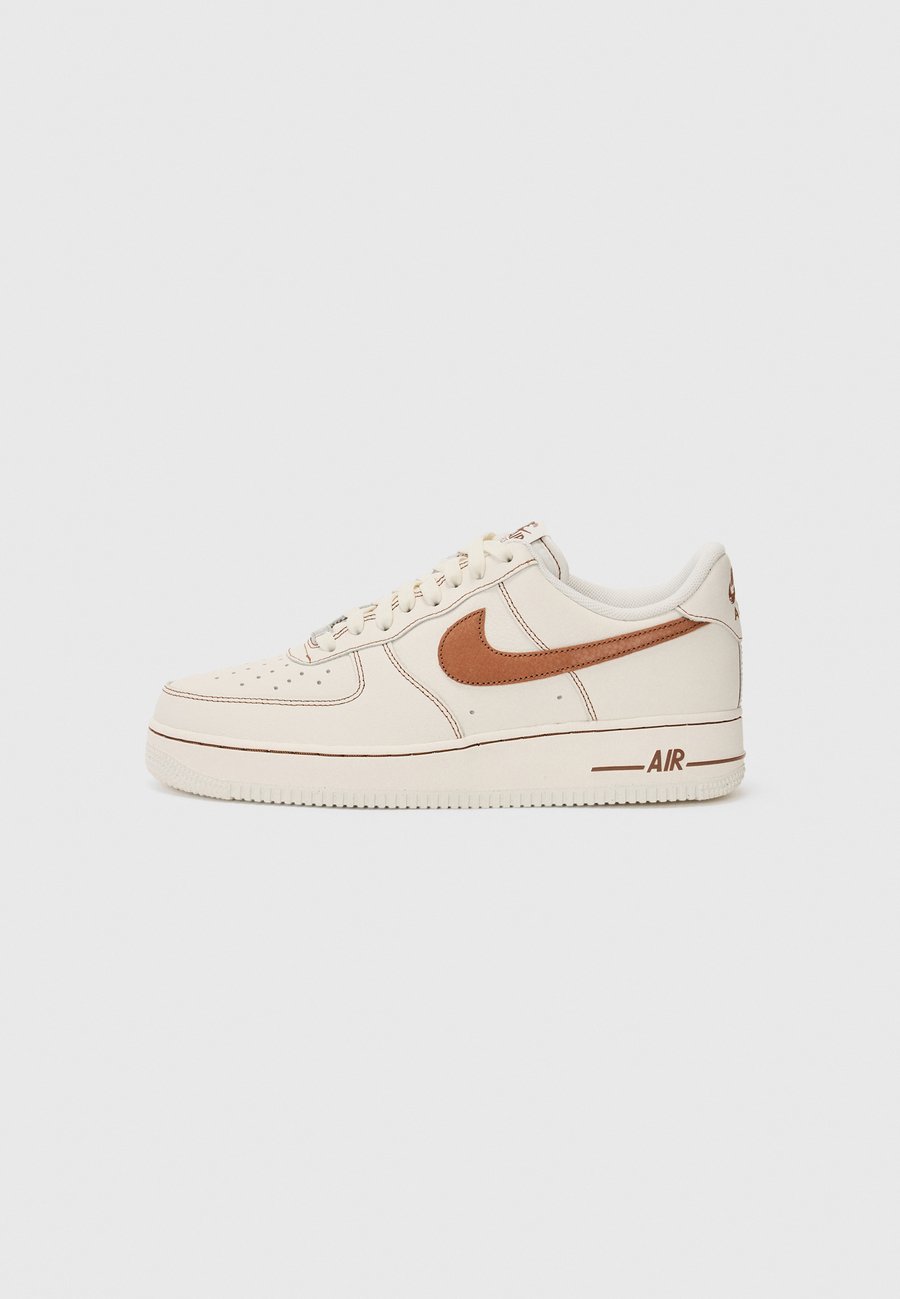 Кроссовки Nike Sportswear AIR FORCE 1, Ivory/Saddle Brown/Off-White
Кроссовки Nike Sportswear AIR FORCE 1, Ivory/Saddle Brown/Off-White