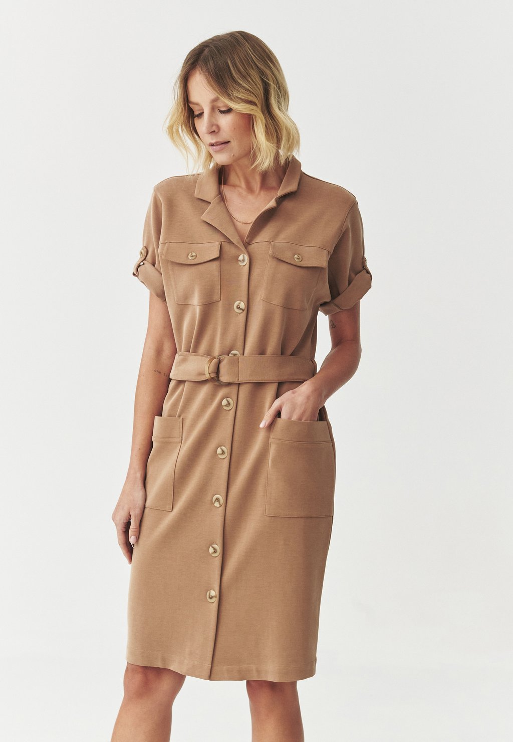 Платье-рубашка ZOE TATUUM, коричневый
Платье-рубашка ZOE TATUUM, коричневый