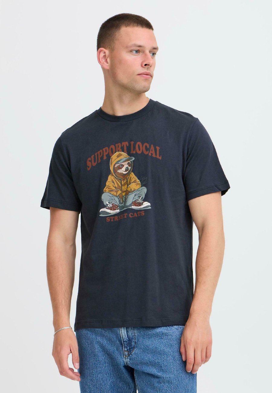 Футболка Blend BHIRVING, Salute/Blue, Синий, Футболка Blend BHIRVING, Salute/Blue
Футболка Blend BHIRVING, Salute/Blue, Синий, Футболка Blend BHIRVING, Salute/Blue