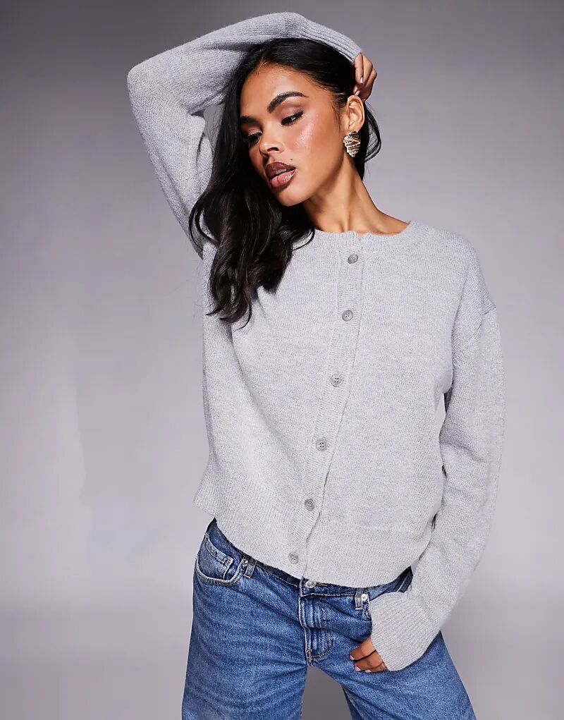 Кардиган «Princess Polly Melancholia» с ребристыми манжетами и подолом, застегивающийся на пуговицы, светло-серого цвета
Кардиган «Princess Polly Melancholia» с ребристыми манжетами и подолом, застегивающийся на пуговицы, светло-серого цвета