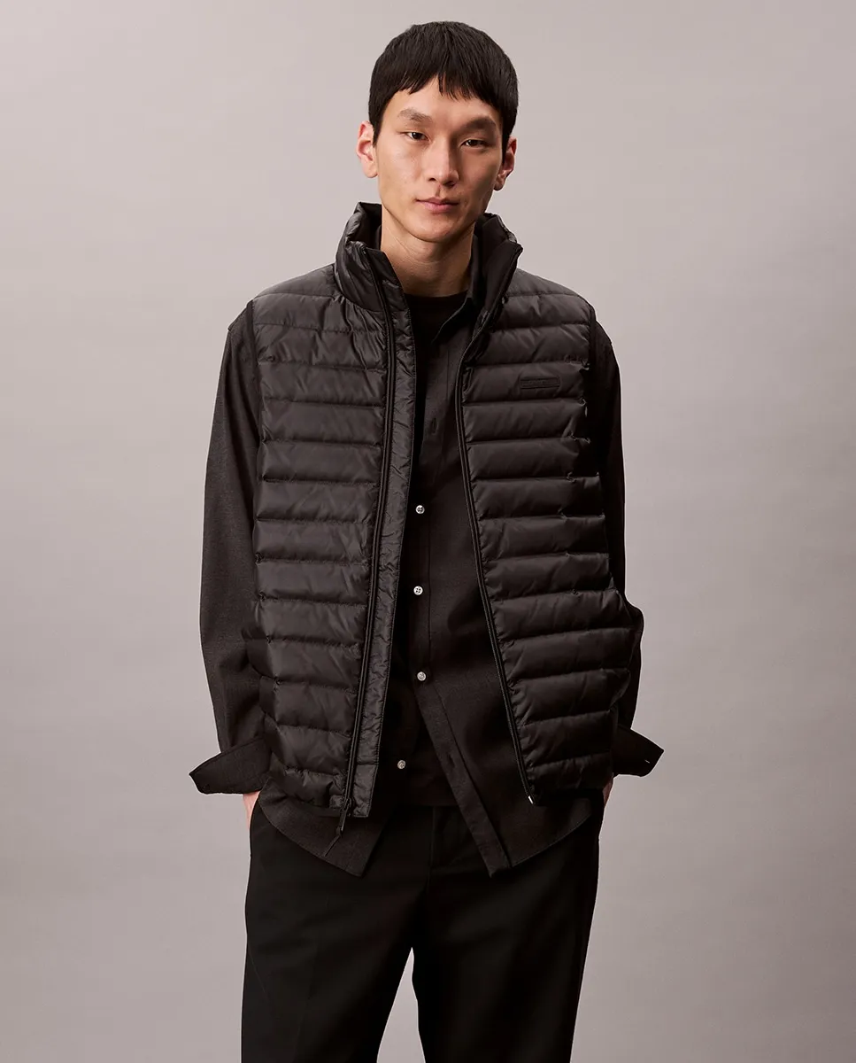 Мужской стеганый жилет Calvin Klein, черный
Мужской стеганый жилет Calvin Klein, черный