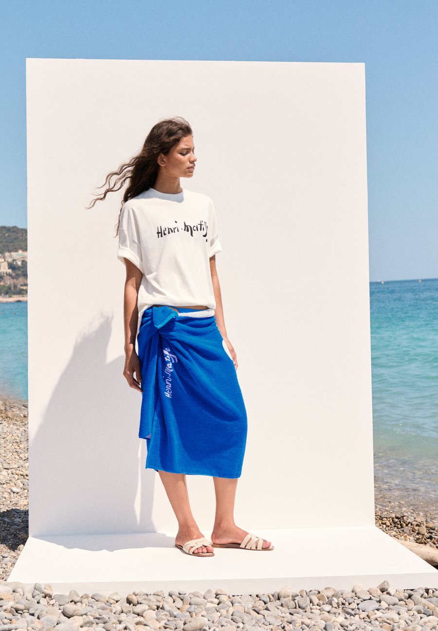 Футболка PULL&BEAR MATISSE LE LAGON, White, Белый, Футболка PULL&BEAR MATISSE LE LAGON, White
Футболка PULL&BEAR MATISSE LE LAGON, White, Белый, Футболка PULL&BEAR MATISSE LE LAGON, White