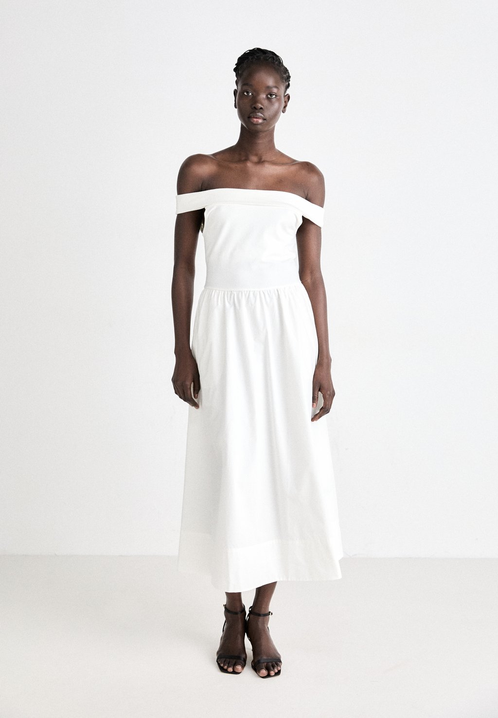 Платье макси MIXED MEDIA - Jersey dress GAP, кремовый
Платье макси MIXED MEDIA - Jersey dress GAP, кремовый