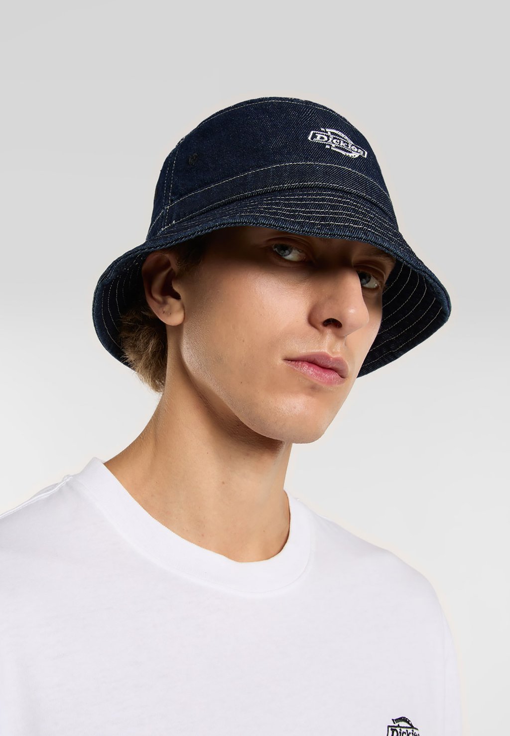 Шляпа BUCKET Dickies, цвет Rinsed
Шляпа BUCKET Dickies, цвет Rinsed