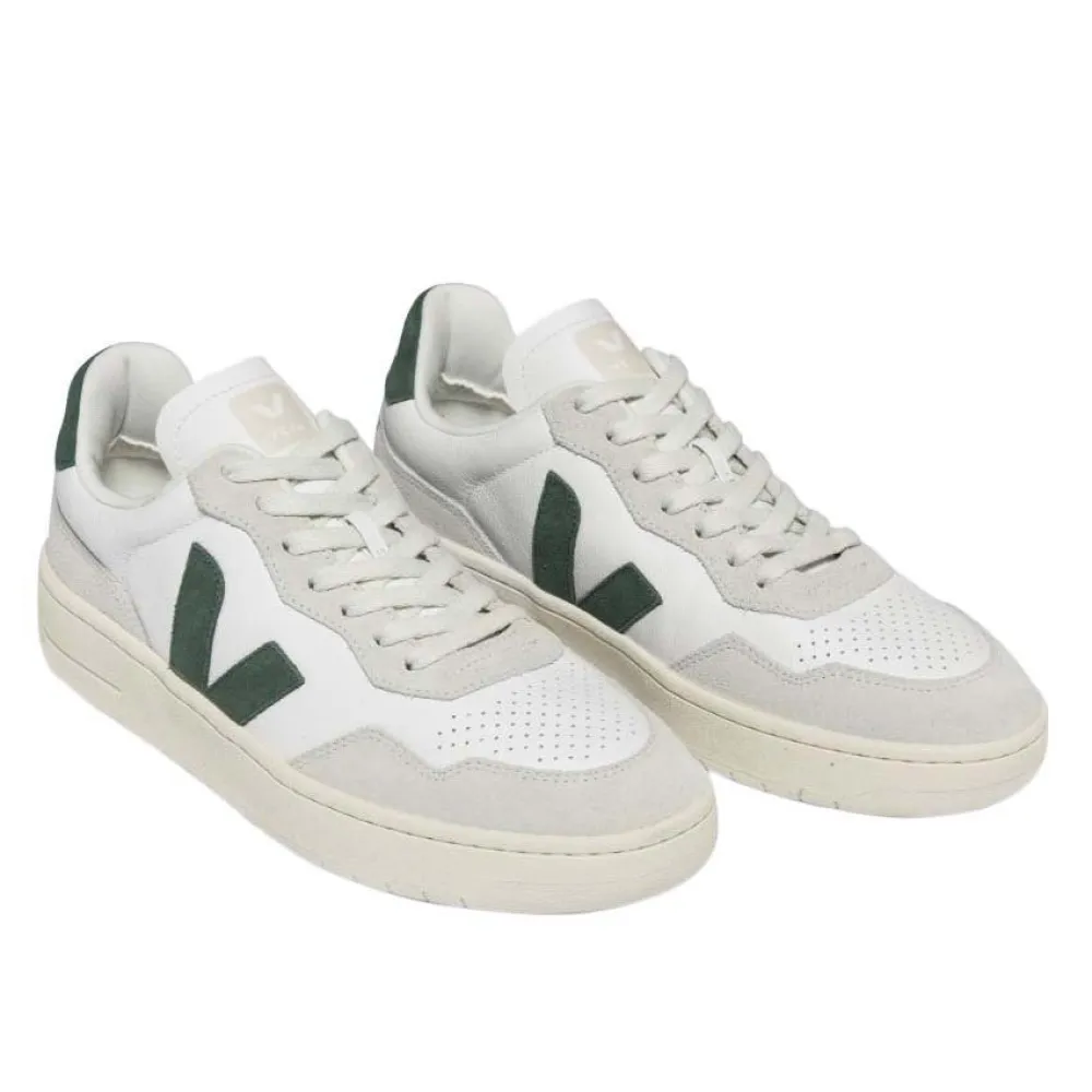 Кроссовки Veja V-90 O.T. Leath trainers, белый
Кроссовки Veja V-90 O.T. Leath trainers, белый