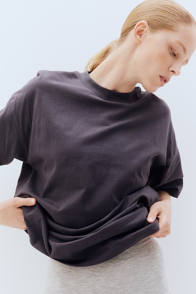 Футболка свободного кроя H&M, серый
Футболка свободного кроя H&M, серый