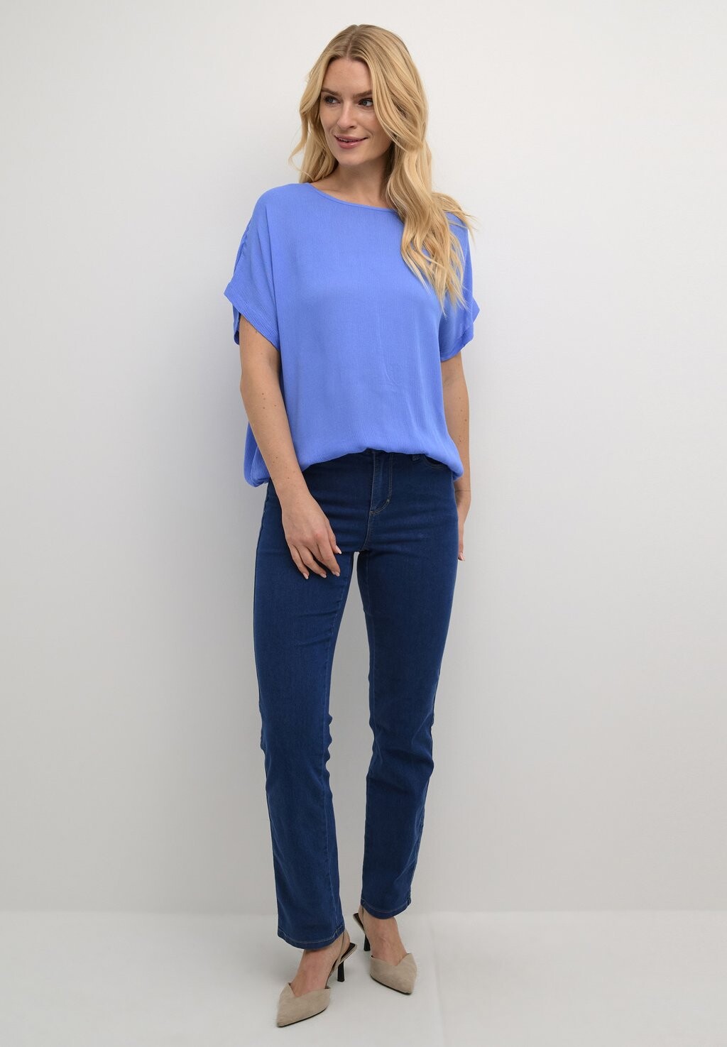 Блуза AMBER STANLEY Kaffe, светло-голубой 
Блуза AMBER STANLEY Kaffe, светло-голубой