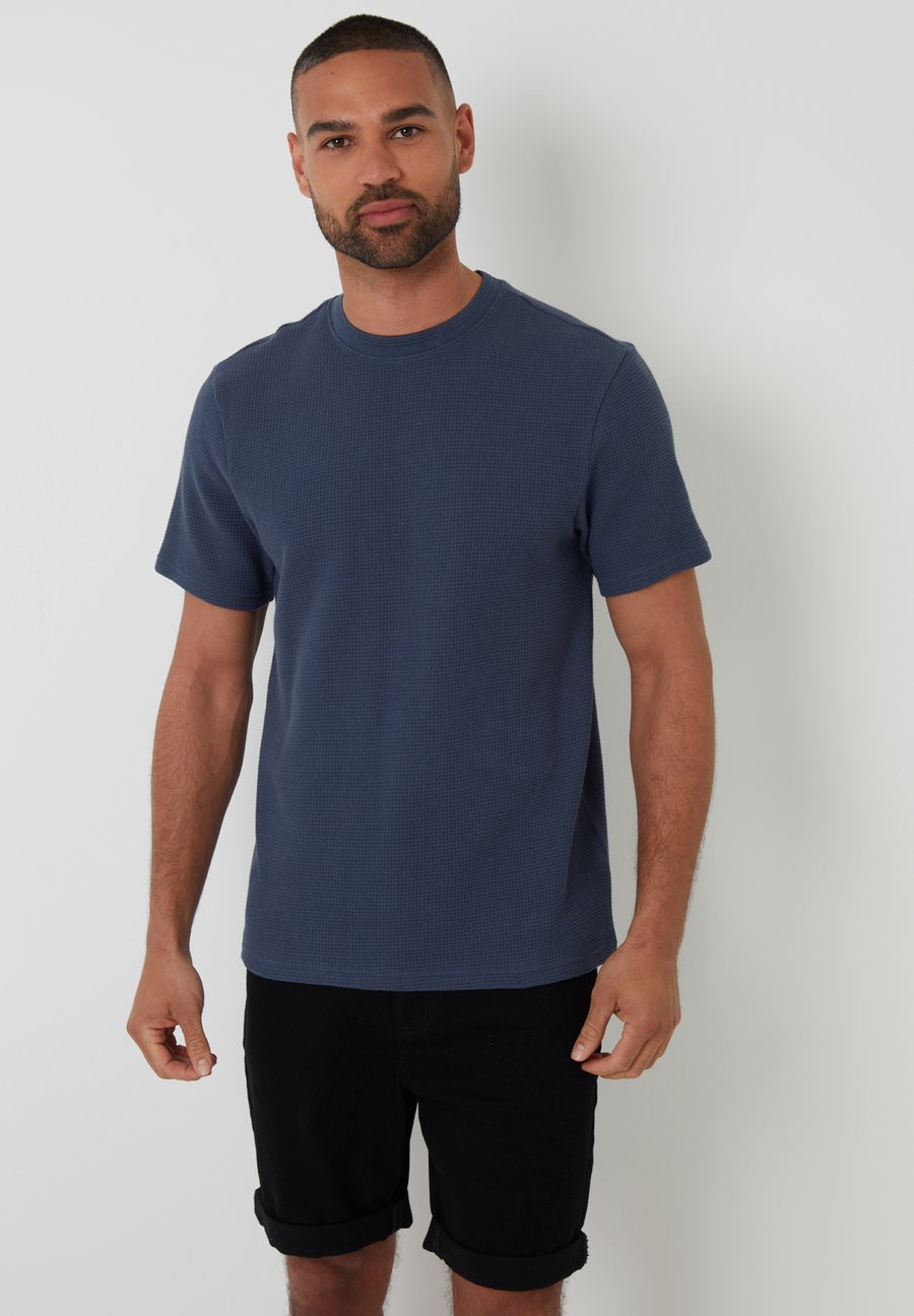 Футболка Threadbare HAYFILED TEXTURED, Denim Blue/Blue
Футболка Threadbare HAYFILED TEXTURED, Denim Blue/Blue