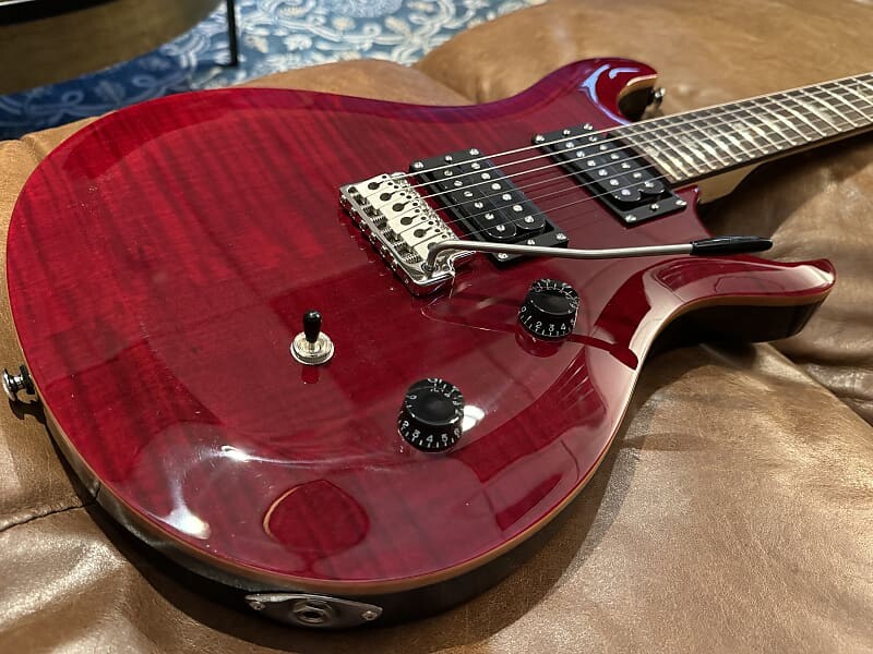 Электрогитара PRS SE CE24
Электрогитара PRS SE CE24