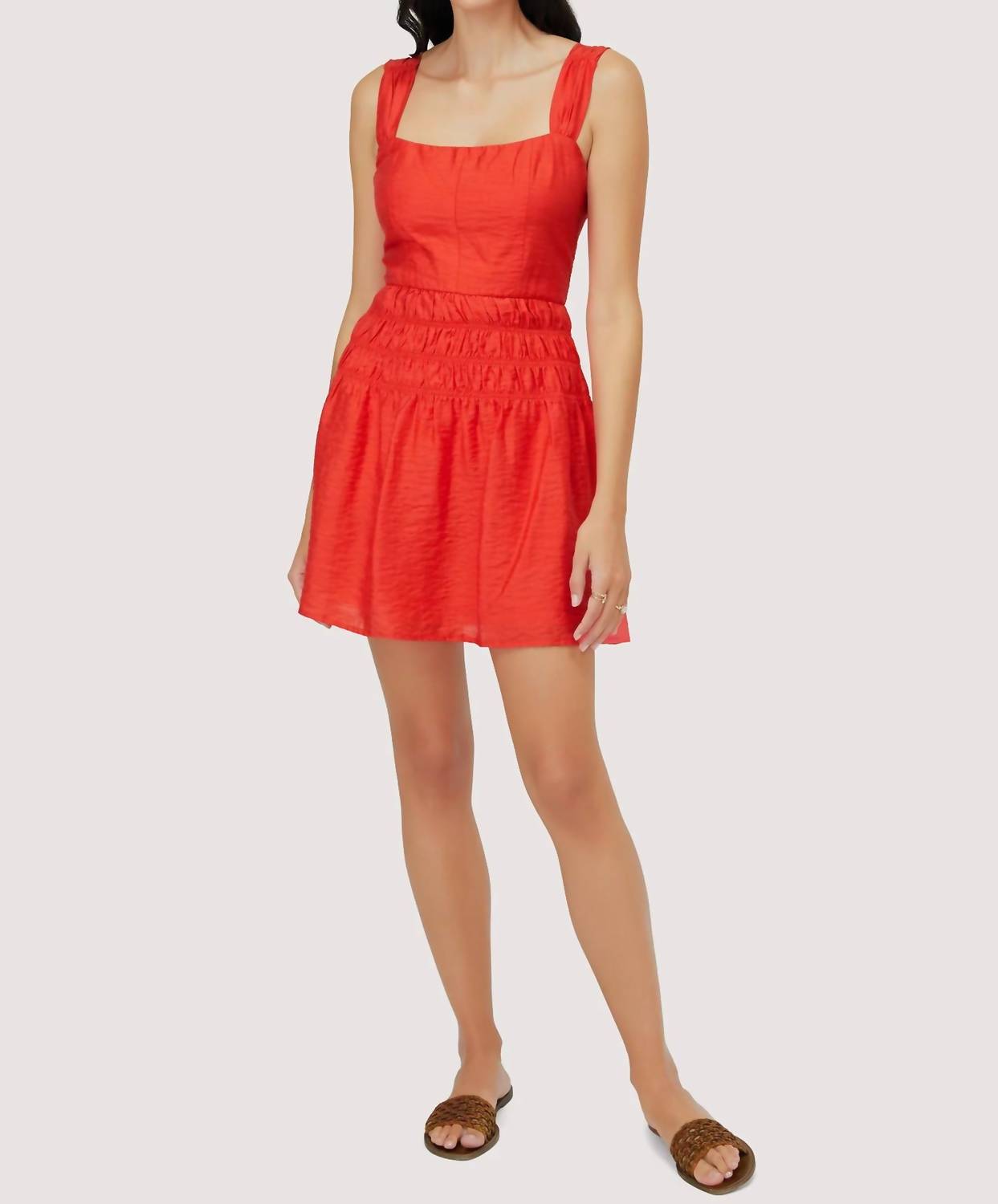 Платье Hidden Oasis красного цвета LOST + WANDER
Платье Hidden Oasis красного цвета LOST + WANDER