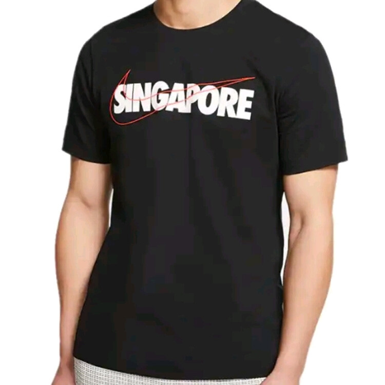 Футболка City Collection мужская черная Nike, черный 
Футболка City Collection мужская черная Nike, черный