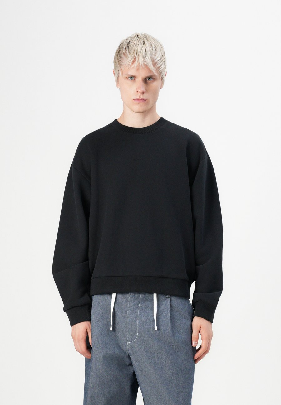 Толстовка Oakley SOHO GEN CREWNECK, Blackout/Black
Толстовка Oakley SOHO GEN CREWNECK, Blackout/Black