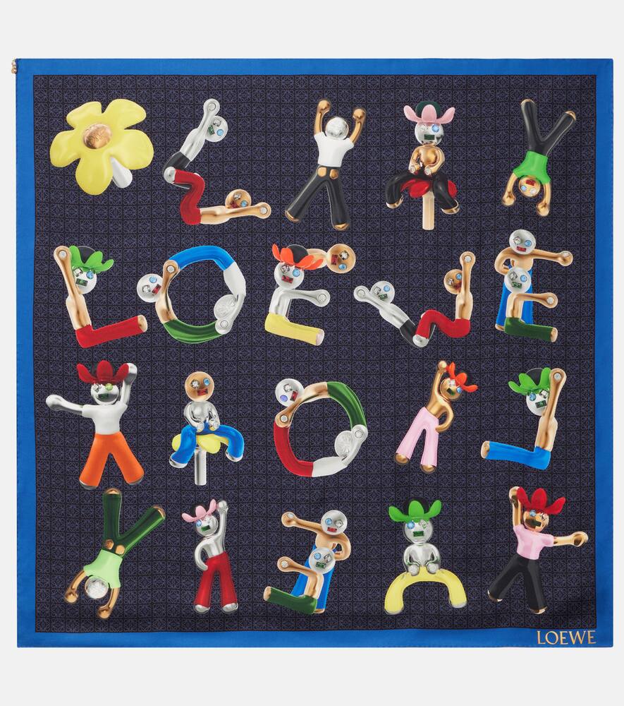 Шелковый твилловый шарф с логотипом Anagram Loewe, Navy Blue/Multicolor
Шелковый твилловый шарф с логотипом Anagram Loewe, Navy Blue/Multicolor