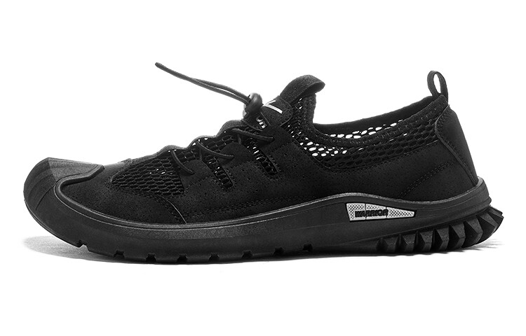 Кроссовки для активного отдыха мужские с низким верхом черного цвета Warrior
Кроссовки для активного отдыха мужские с низким верхом черного цвета Warrior