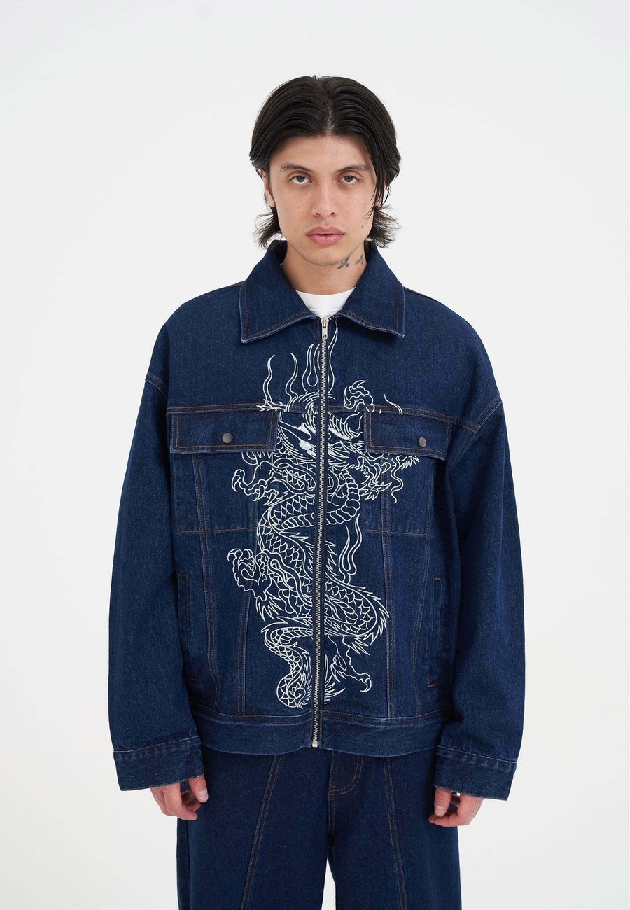 Куртка Ed Hardy DRAGON EMBROIDERED , Indigo/Blue Denim
Куртка Ed Hardy DRAGON EMBROIDERED , Indigo/Blue Denim