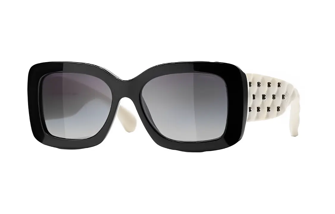 Каркасные солнцезащитные очки в форме бабочки для женщин CHANEL
Каркасные солнцезащитные очки в форме бабочки для женщин CHANEL