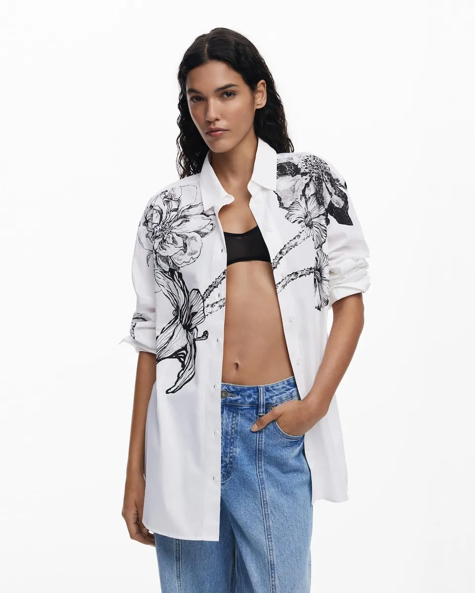 Женская рубашка от Mr Christian Lacroix Desigual, белый
Женская рубашка от Mr Christian Lacroix Desigual, белый