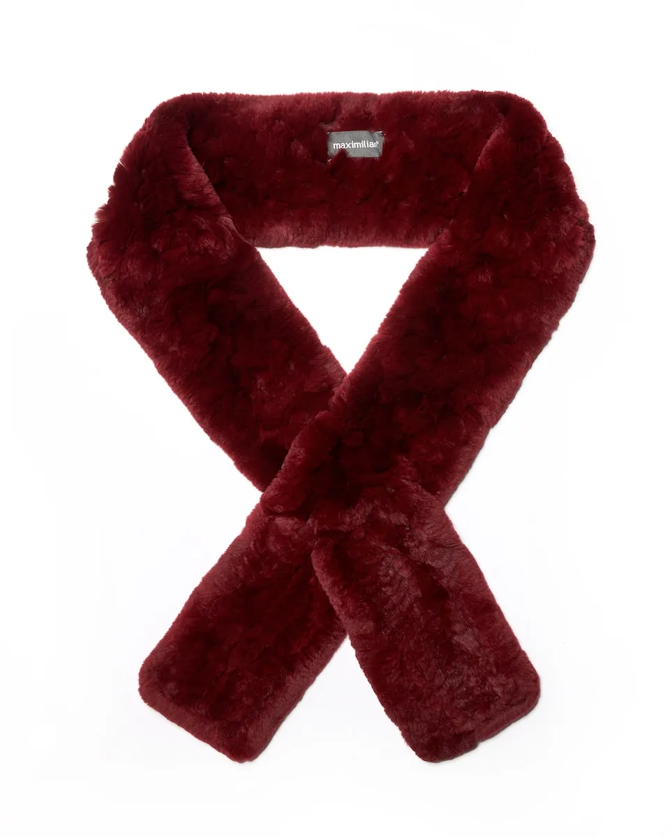 Шарф из меха рекса бордового цвета Maximilian, гранатовый
Шарф из меха рекса бордового цвета Maximilian, гранатовый