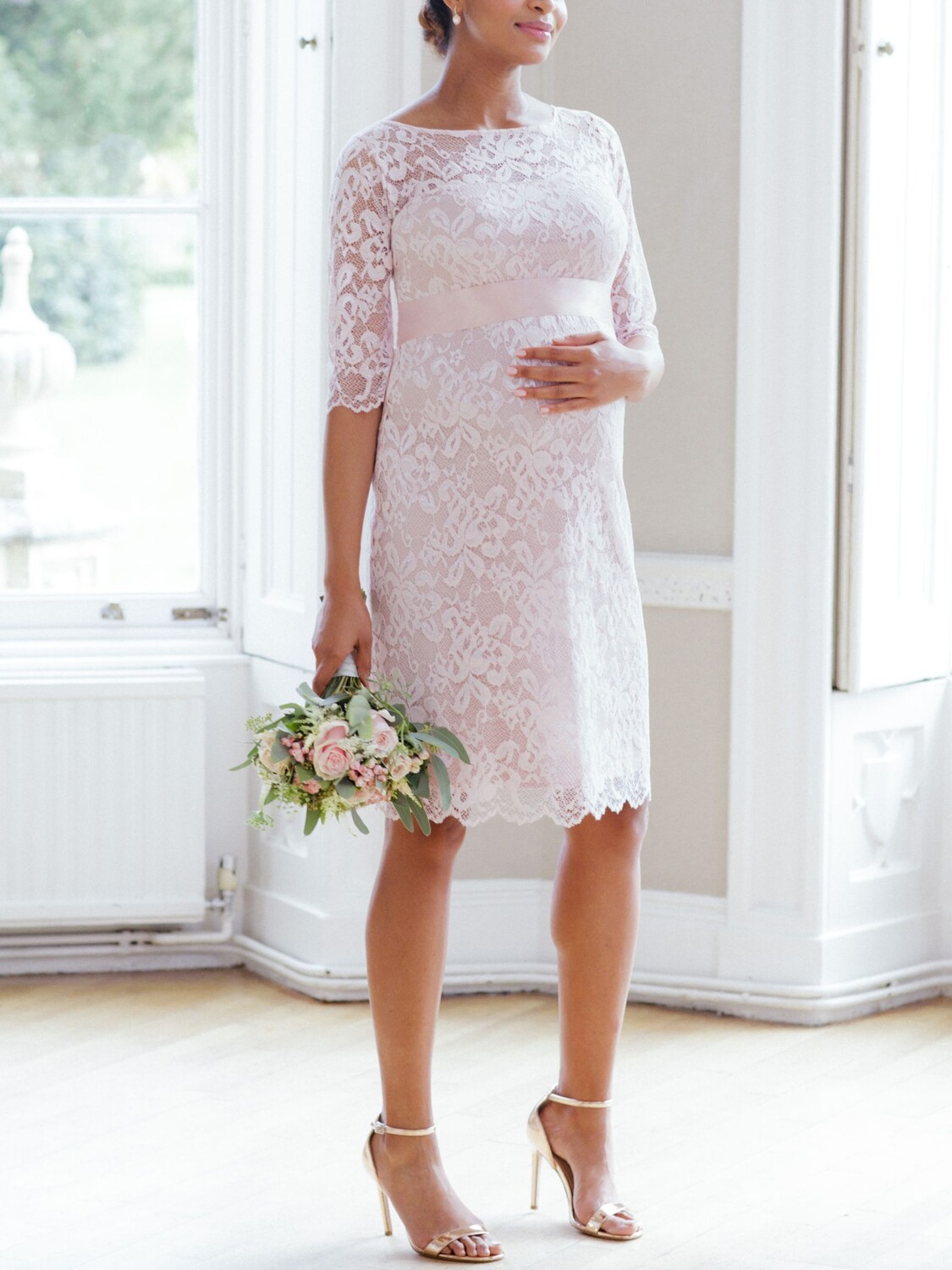 Кружевное платье для беременных Tiffany Rose Amelia, цвет Cameo Rose Pink
Кружевное платье для беременных Tiffany Rose Amelia, цвет Cameo Rose Pink