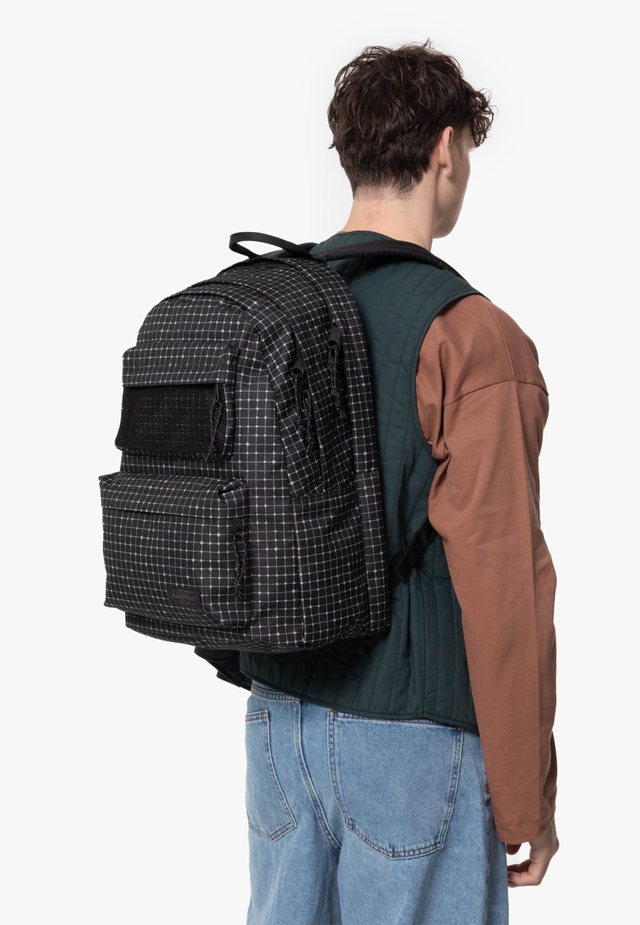 Рюкзак Eastpak DOUBLE OFFICE, Refleks Space Black/White
Рюкзак Eastpak DOUBLE OFFICE, Refleks Space Black/White