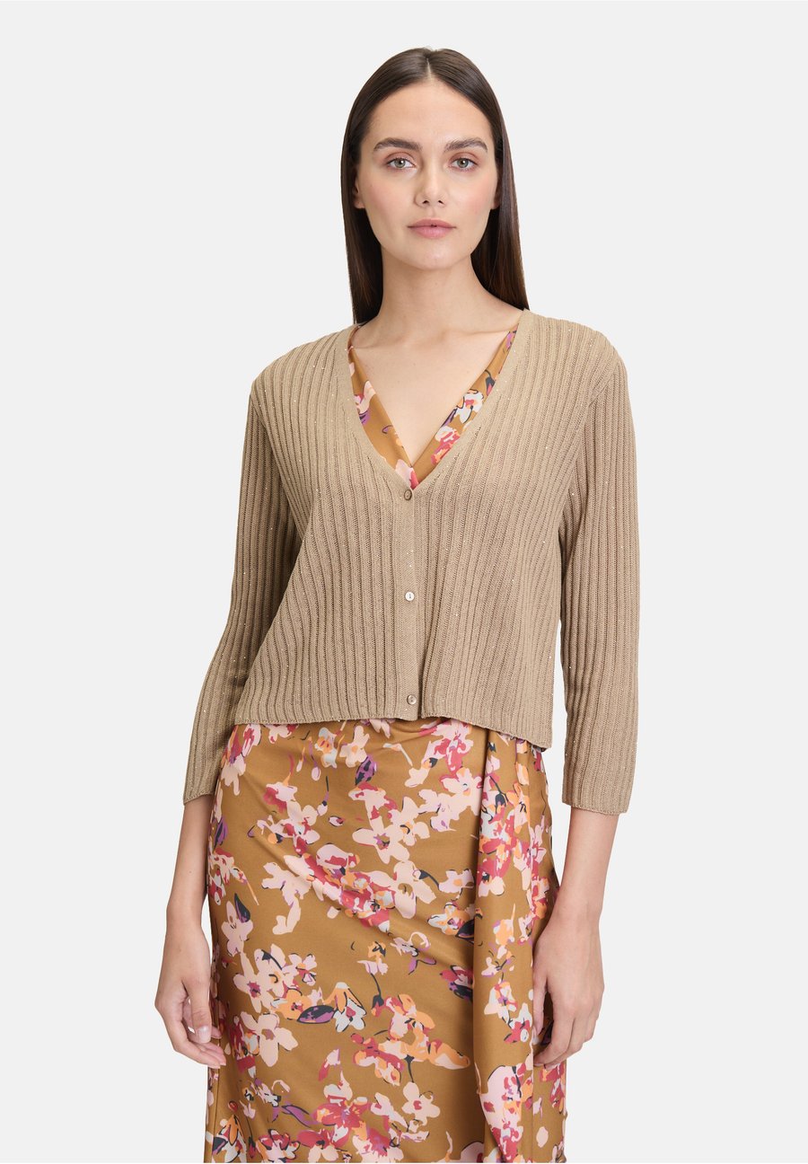 Кардиган Cartoon MIT 3/4 ARM, Elm/Sand
Кардиган Cartoon MIT 3/4 ARM, Elm/Sand