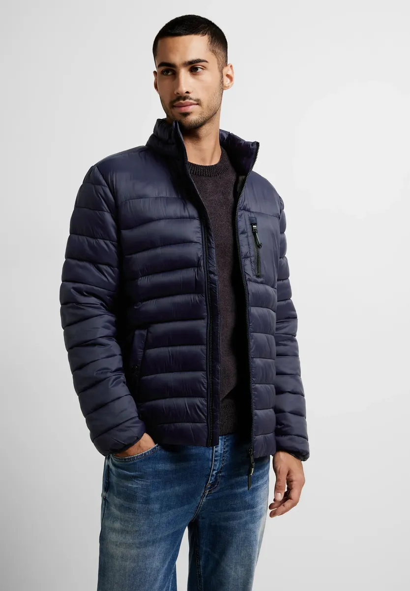 STREET ONE МУЖСКАЯ стеганая куртка, без капюшона, с нагрудным карманом Street One Men, цвет Deep Night Blue
STREET ONE МУЖСКАЯ стеганая куртка, без капюшона, с нагрудным карманом Street One Men, цвет Deep Night Blue