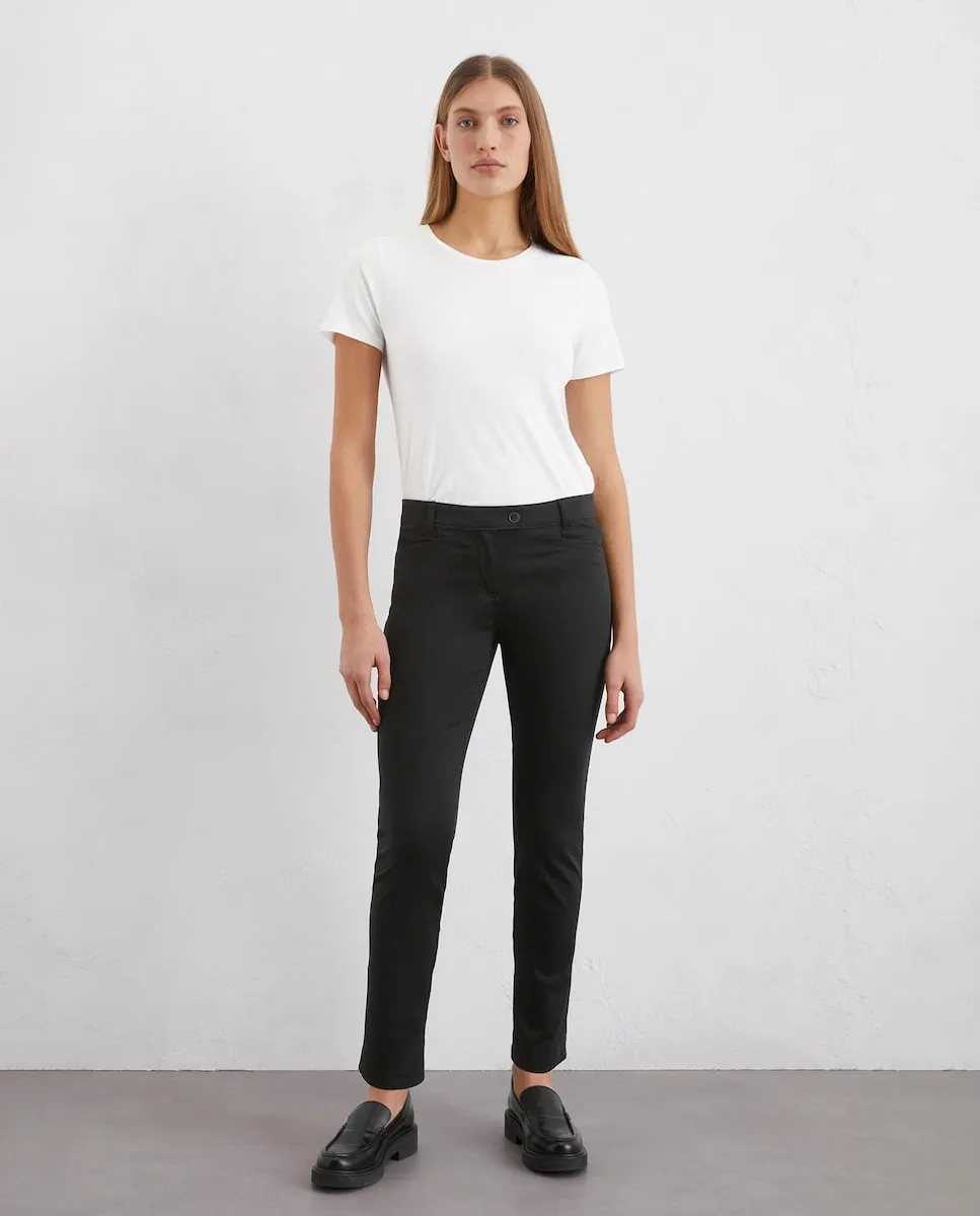 Женские брюки модель Laxå slim из гладкого сатина с эластаном MARC O'POLO, черный
Женские брюки модель Laxå slim из гладкого сатина с эластаном MARC O'POLO, черный