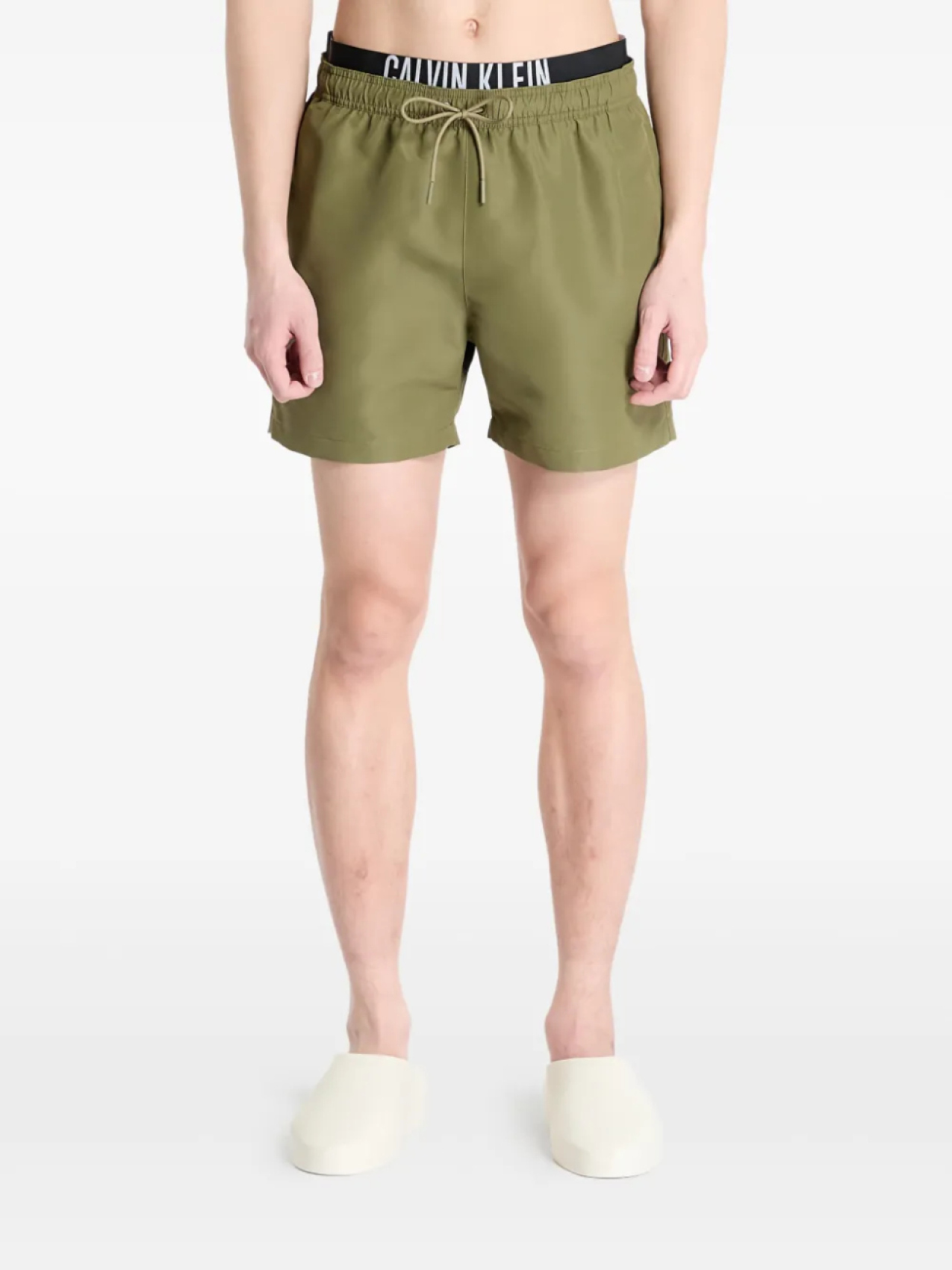 Мужские шорты Calvin Klein с кулиской в зеленом цвете
Мужские шорты Calvin Klein с кулиской в зеленом цвете