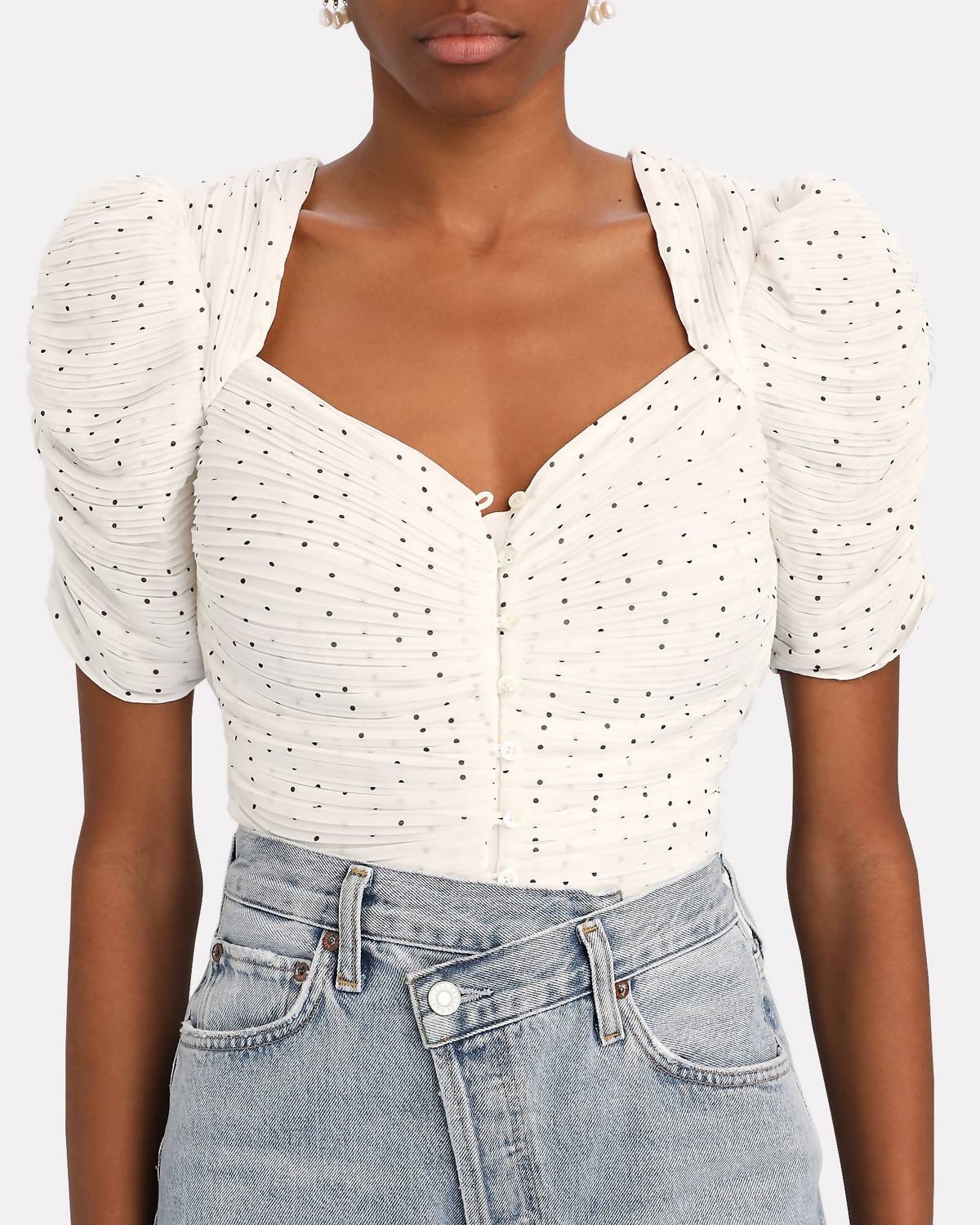 Топ со сборкой на пуговицах спереди в цвете Off White FRAME
Топ со сборкой на пуговицах спереди в цвете Off White FRAME