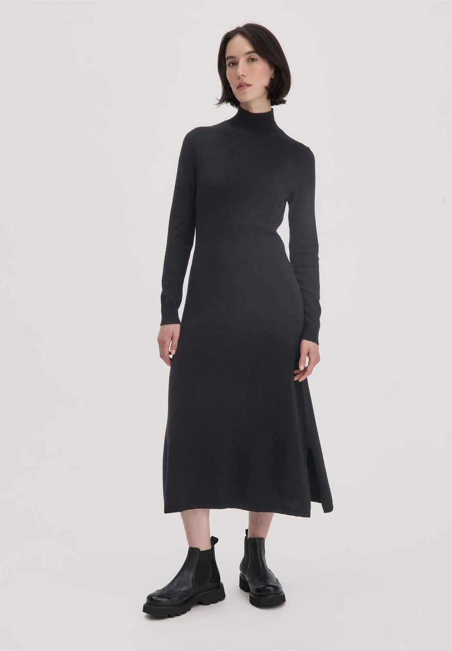 Платье Hessnatur MERINO, Schwarz/Black
Платье Hessnatur MERINO, Schwarz/Black