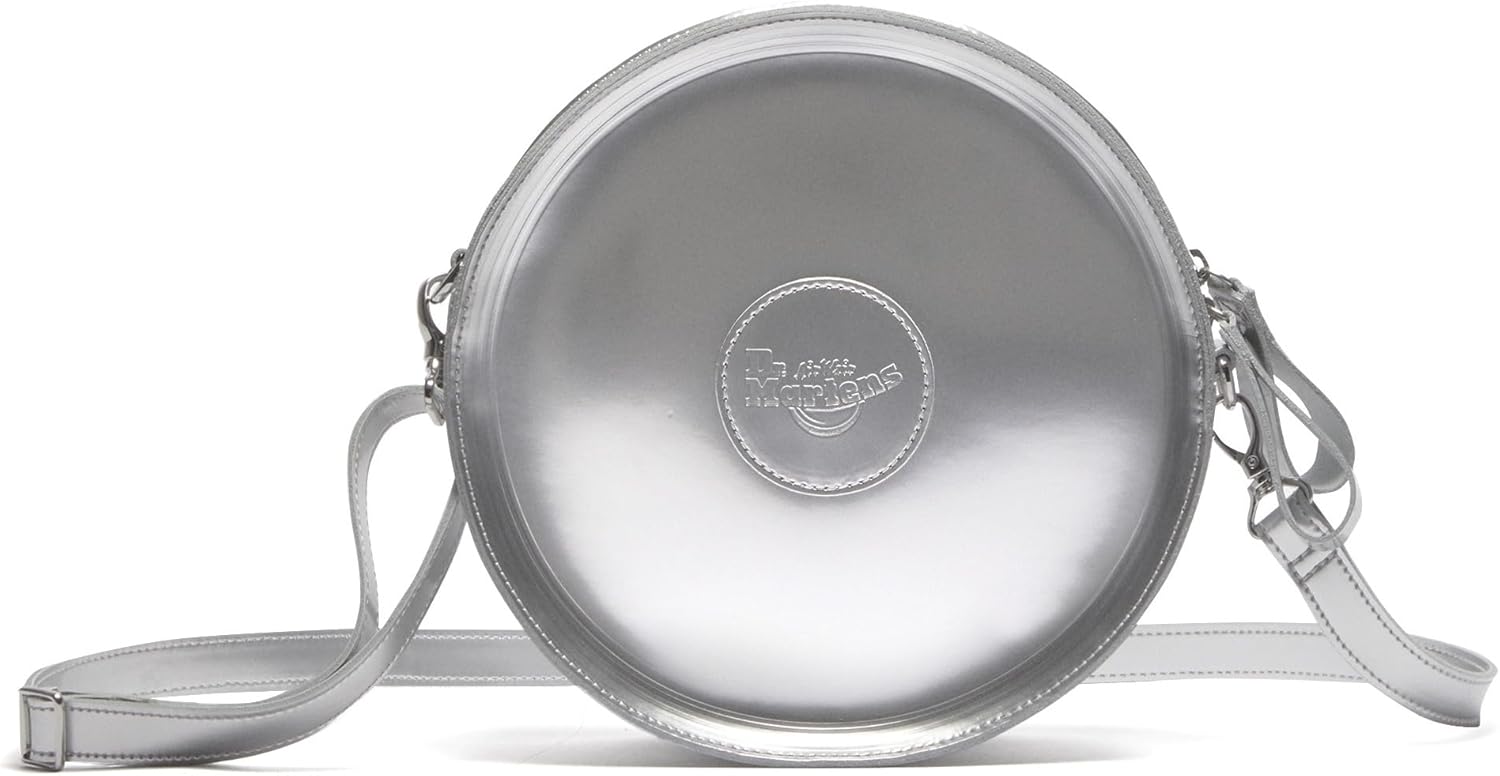 Dr. Martens кожаный рюкзак-ранец, Silver Metallic Patent Lamper
Dr. Martens кожаный рюкзак-ранец, Silver Metallic Patent Lamper