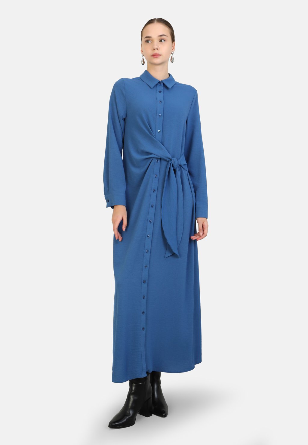 Платье макси REFKA Modanisa, синий
Платье макси REFKA Modanisa, синий